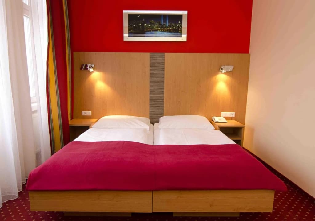 Hotel Cryston - photo 4