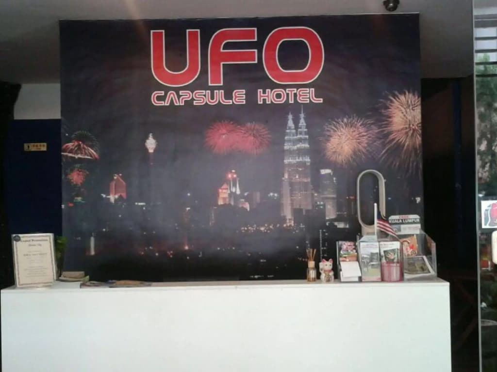 UFO Capsule Hotel - photo 2