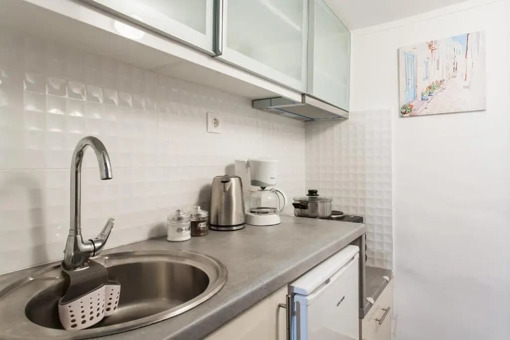 Nicholas Point Apartments and Rooms - photo 2