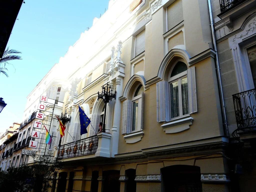 Hostal Pizarro - photo 1