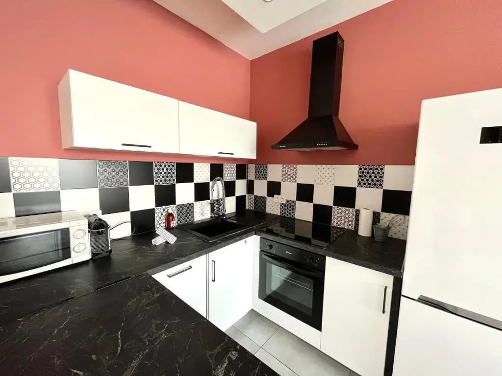 2 Bedrooms - Sea View Apartment - photo 12