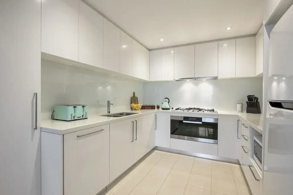 Luxurious 3 Bedroom Apartment - photo 15