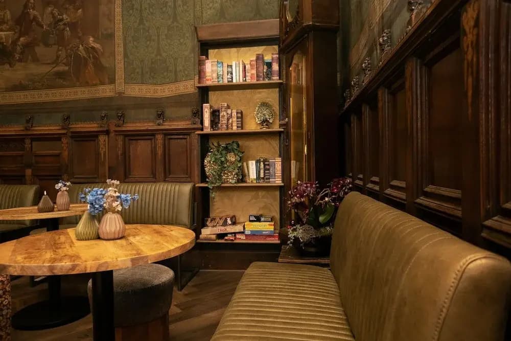 The Elephant Hostel - photo 14