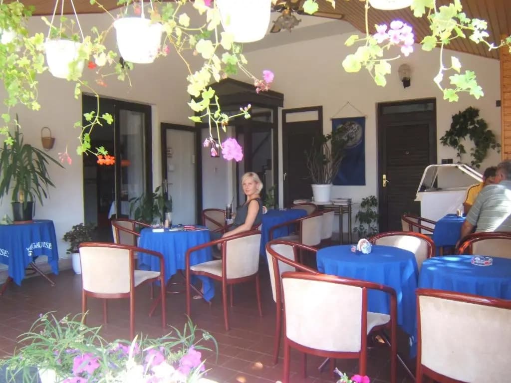 Pestjhely Panzi tterem - photo 10