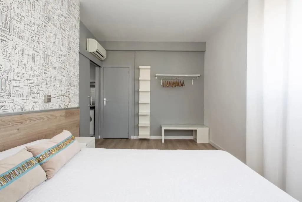 Residencia Universitaria Lesseps - photo 2