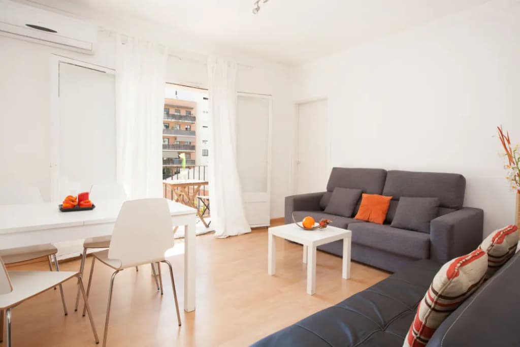 Sagrada Familia Apartment - photo 1