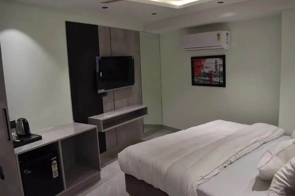 Hotel Sukoon - 2mins Connaught Place - photo 28