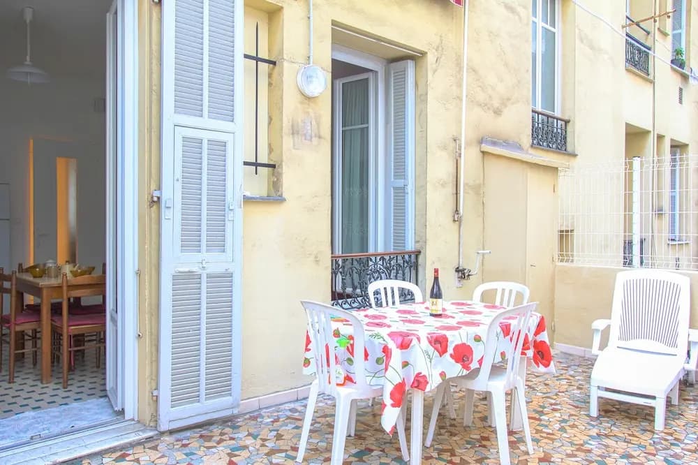 Large Apt 20M Terrace FREE PARKING BEACH - photo 9