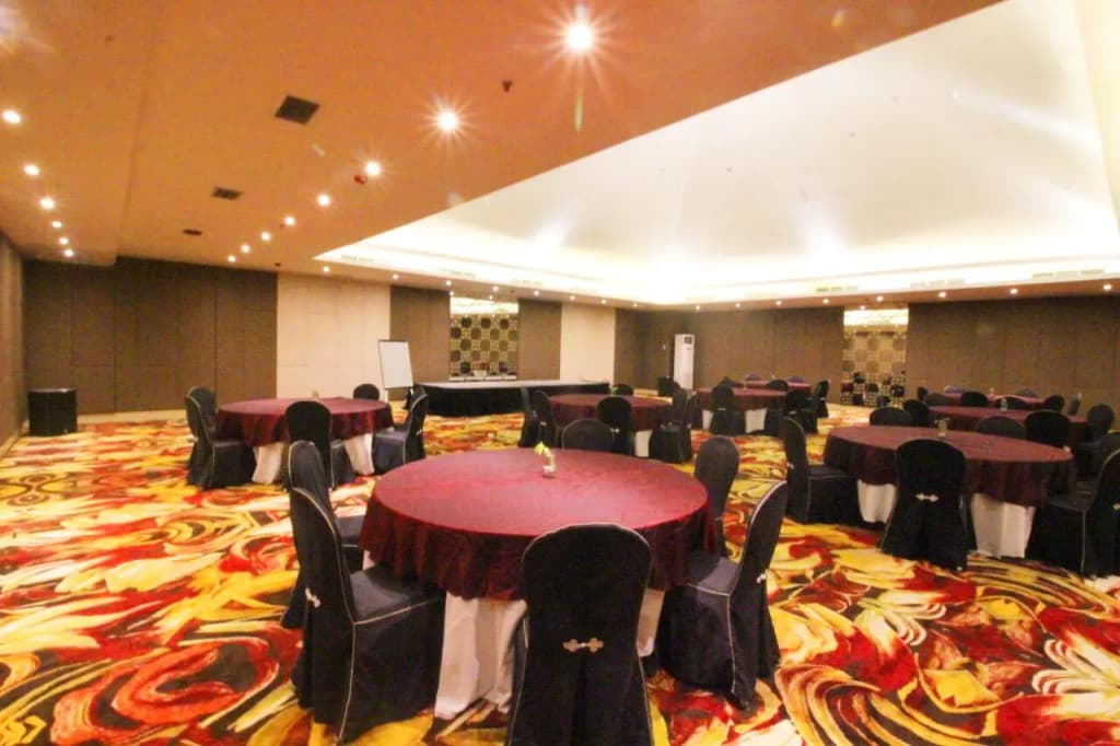 Four Star by Trans Hotel - photo 19
