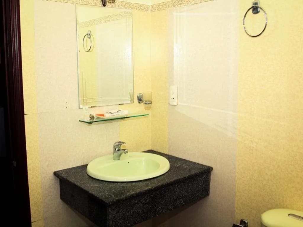 Hung Vuong Hotel - photo 9