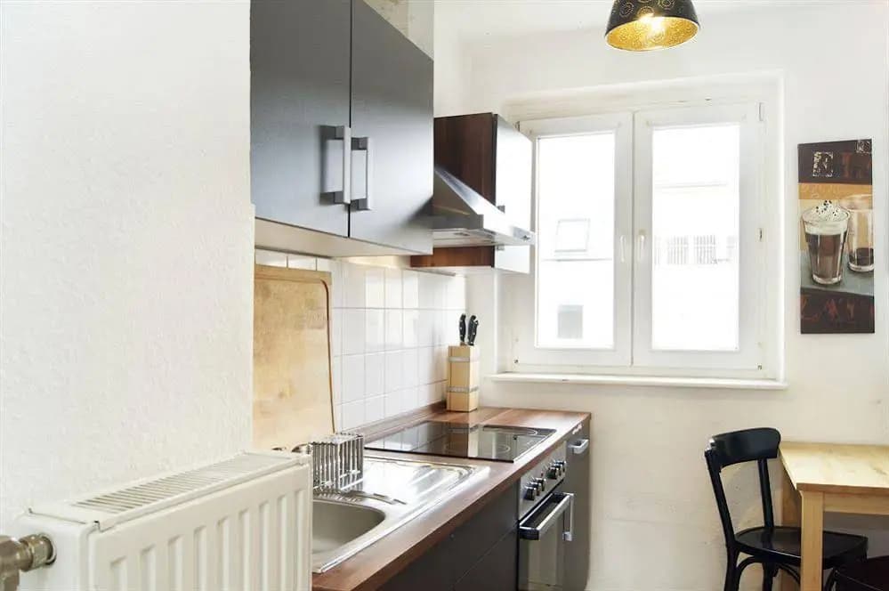 City-Center 3-room Apartment in Mitte - photo 9