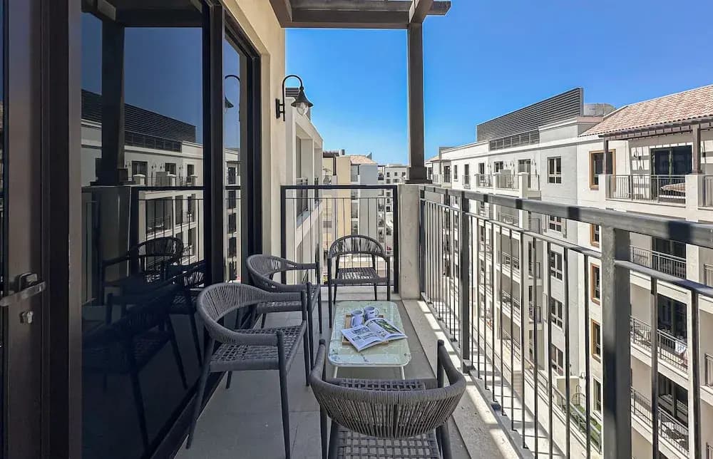 HiGuests - La Rive Classy 2BR & Balcony - photo 7