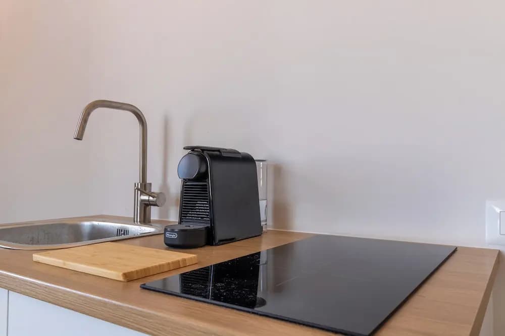 Joe Litty Guesthouse - photo 10