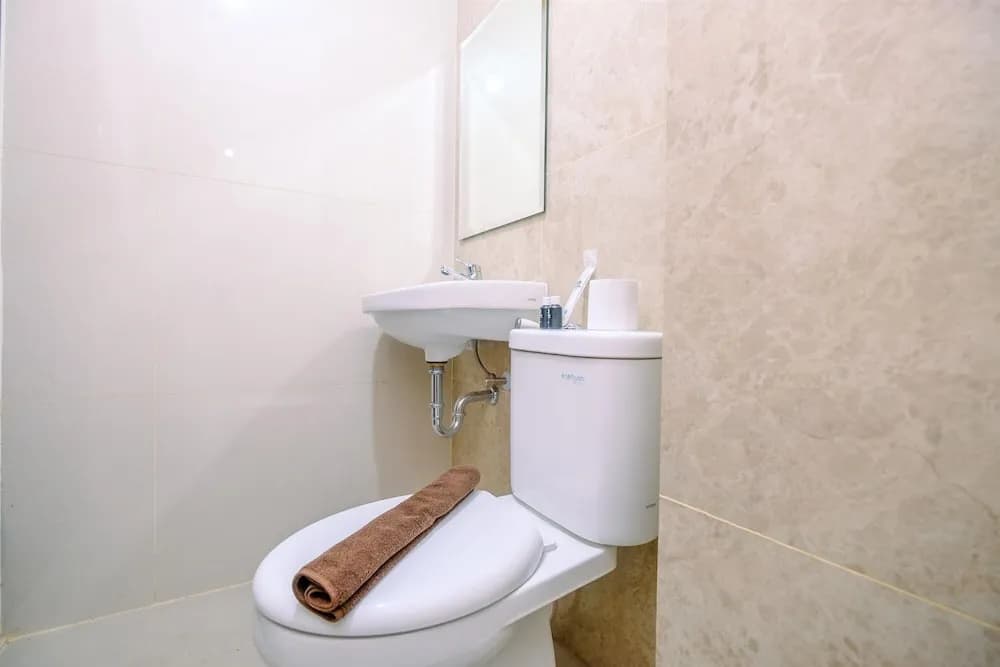 Modern And Comfy Studio At Transpark Cibubur Apartment - photo 7