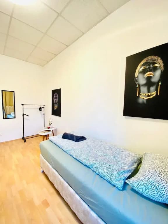 Rooms in Cozy 4BR Shared Apt Central - photo 25