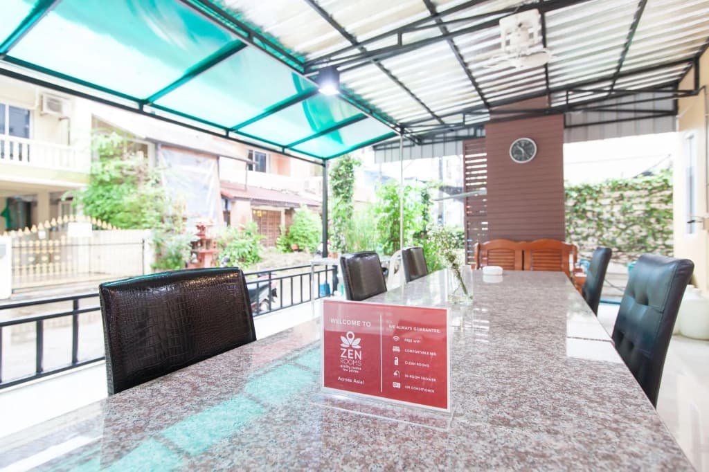 ZEN Rooms Rat-U-Thid 200 Phi Road - main photo