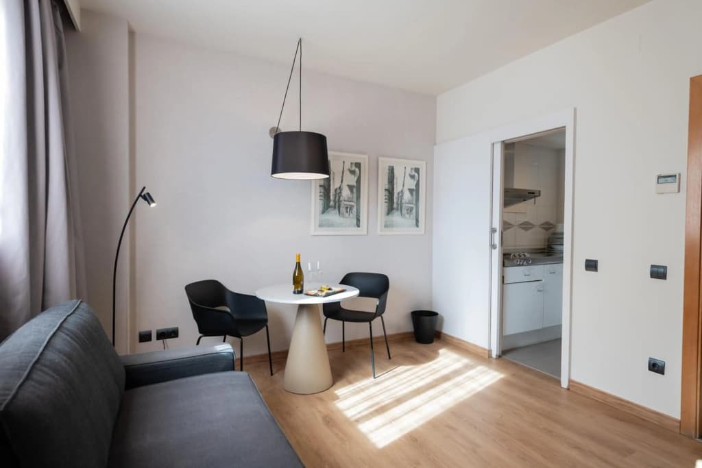 Atenea Barcelona Aparthotel  - photo 33