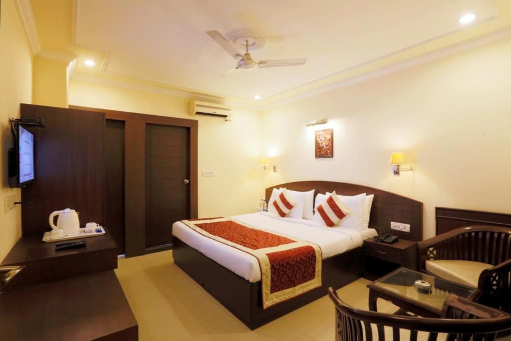 Hotel La Sapphire - photo 6