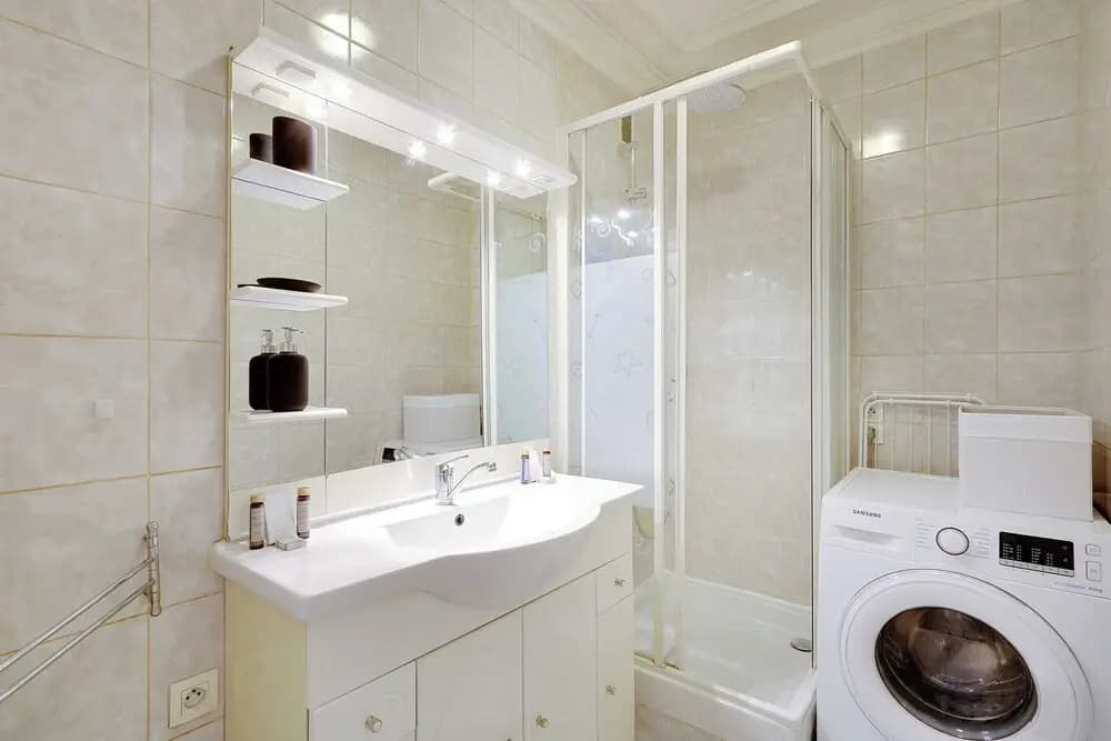 Experience the Parisian Lifestyle: 2BR Near Porte Maillot - photo 8