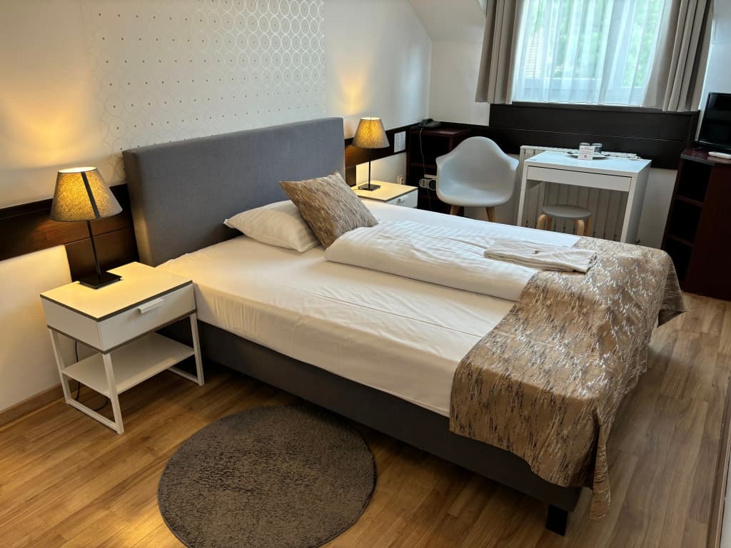 Hotel Gloria Budapest City Center - photo 3