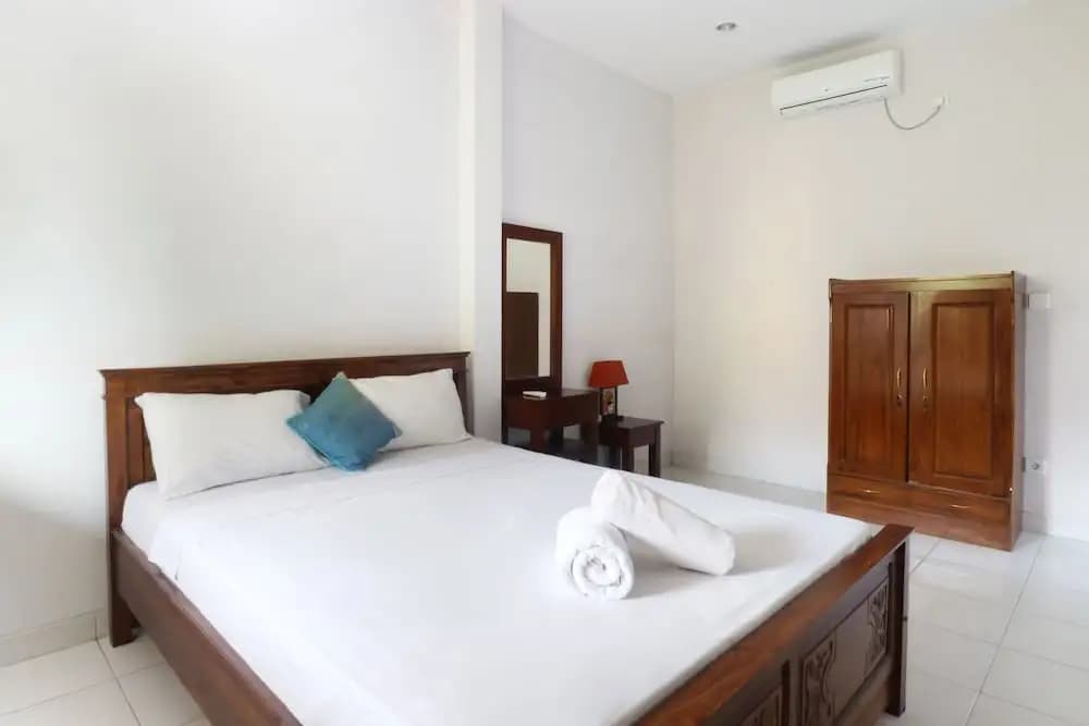 Oka Kartini Bungalows - photo 7