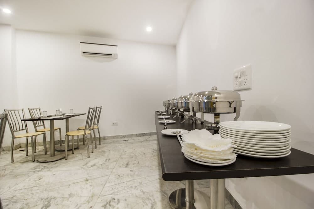 OYO 11689 Kelvish Hotel - photo 12