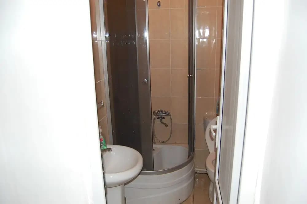 Chacha & Wine Hostel - photo 5