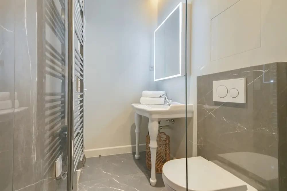 Lovely Flat in Central Paris Near Notre-Dame - photo 8