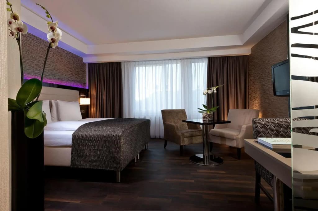 Hotel Palace Berlin - photo 6