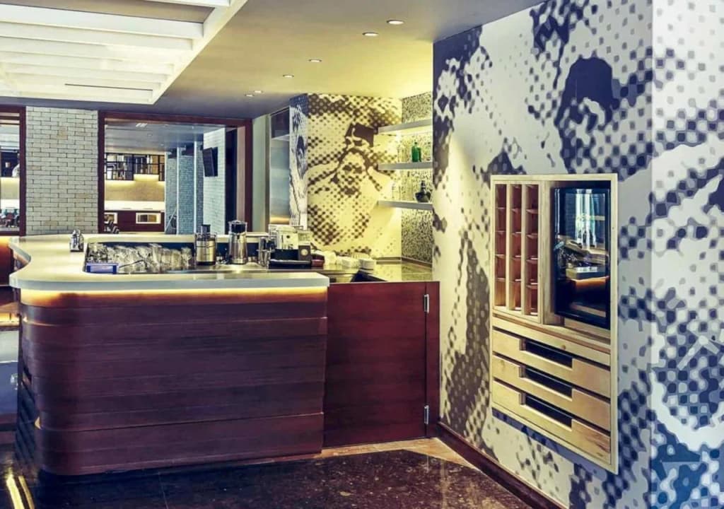Mercure Jakarta Sabang - photo 2