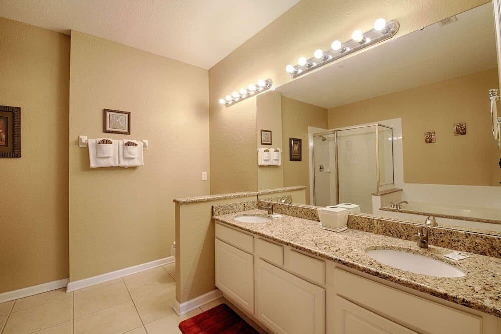 3 BR Condo with corner Lanai - NPM 8793 - photo 20
