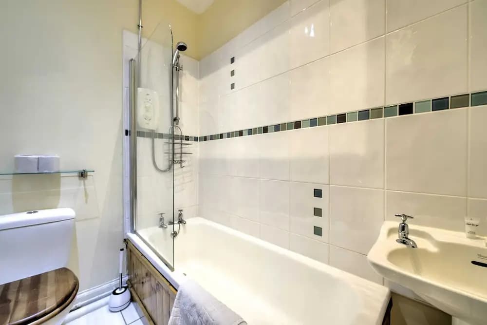 Central location! 2BDR Flat in Haymarket - photo 6