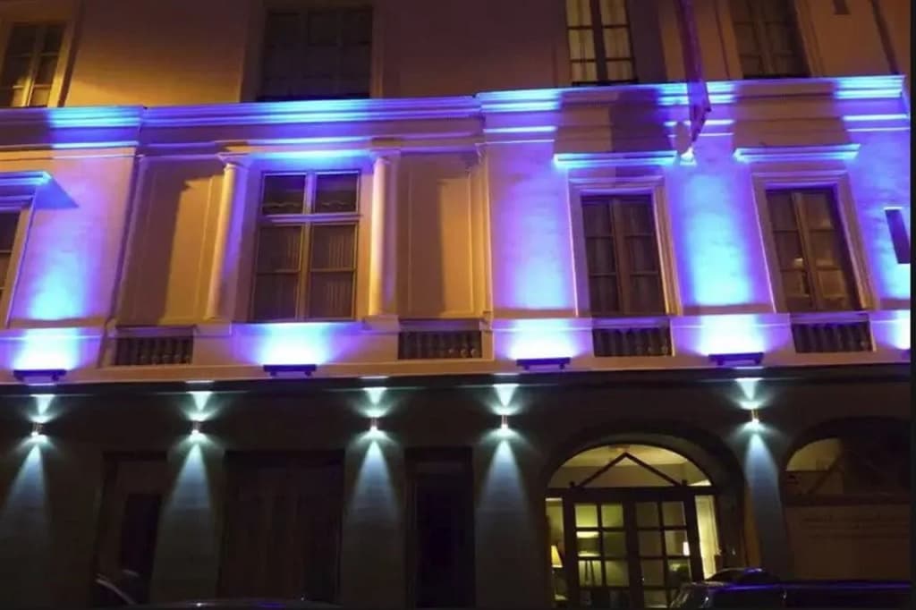 ZE Hotel - main photo