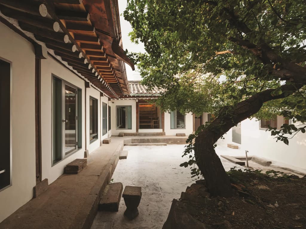 Side Hanok Guesthouse - main photo