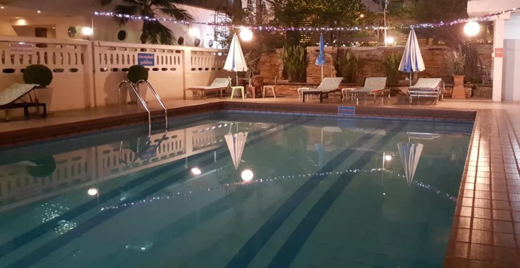 Charming Inn Hotel - photo 9