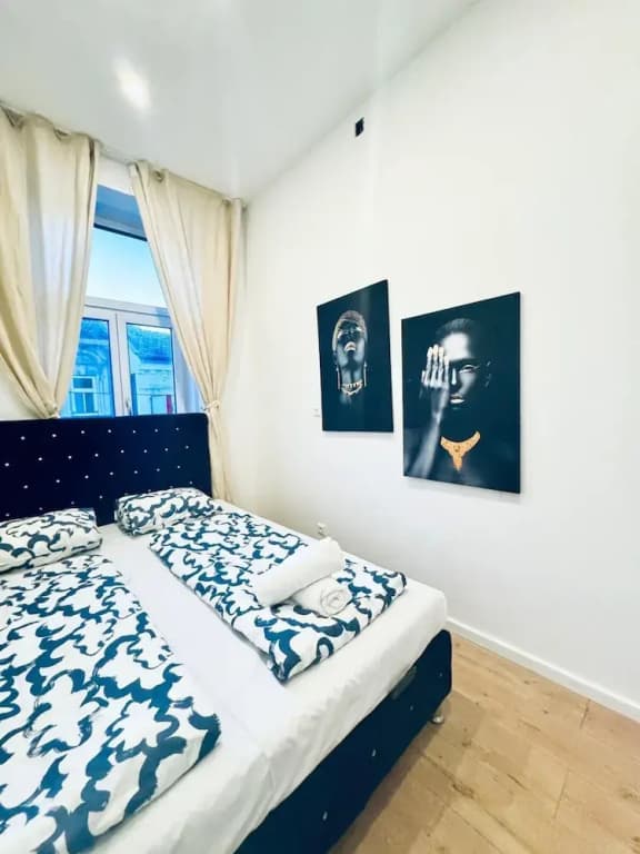 Spacious 3BR Near Kaufpark Alterlaa - photo 3