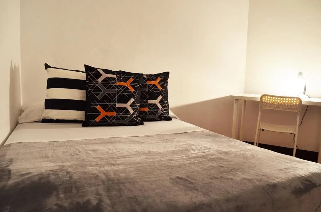 MybedBCN - photo 2