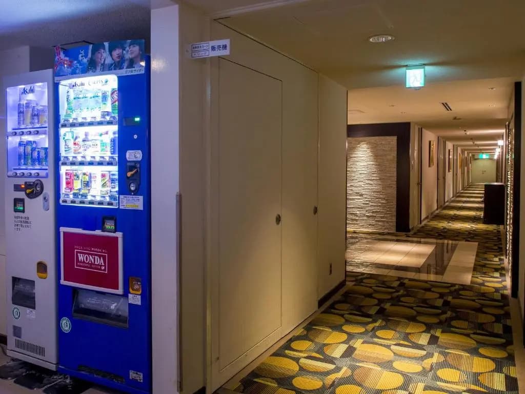 New Osaka Hotel - photo 13