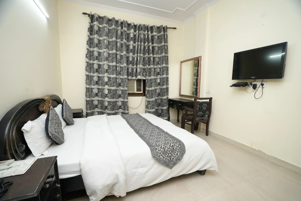 Hotel Silver Arc - photo 9