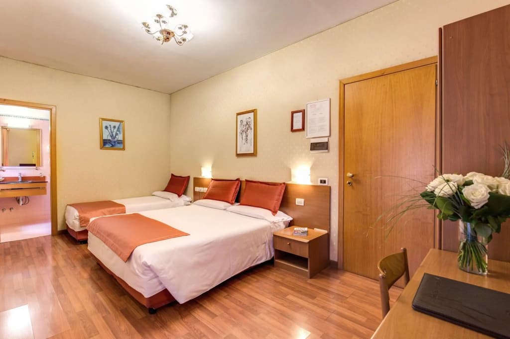 Flower Garden Hotel Rome - photo 6