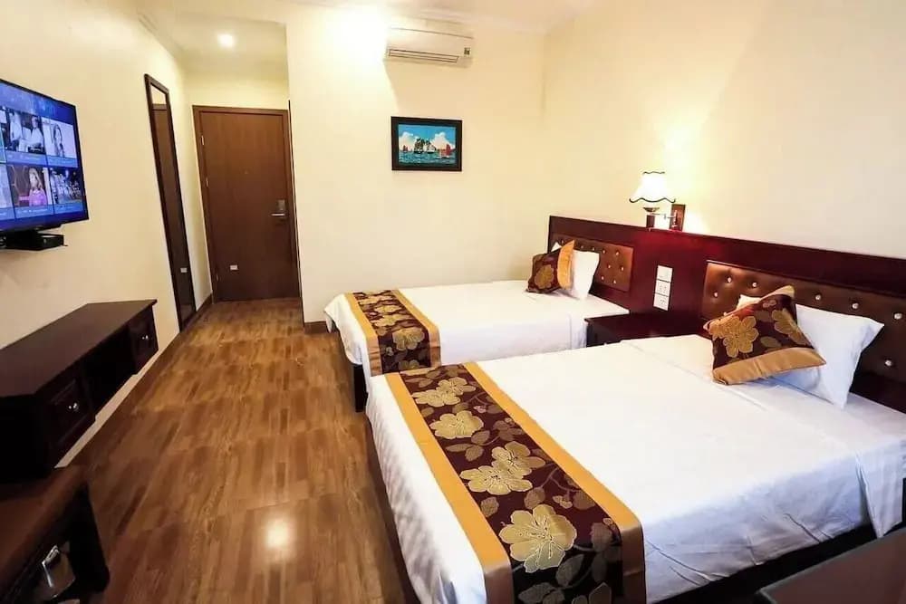 Ha Long Lotus Hotel - photo 6