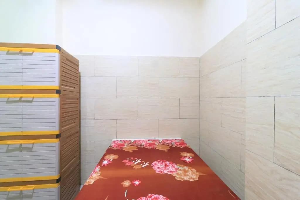 Eiffel Residence Tarakan - Female Only - photo 6
