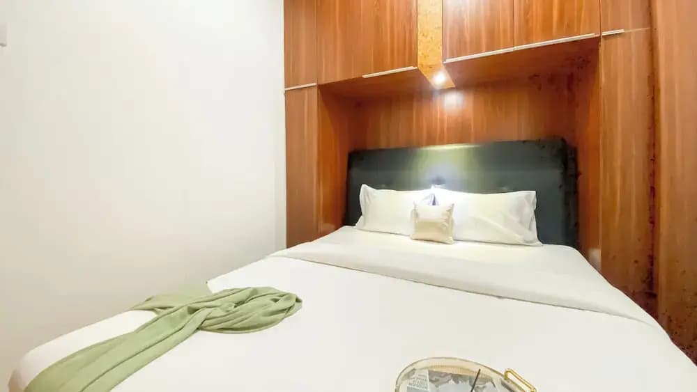 Good Choice and Homey 2BR Apartment at Belmont Residence Puri - photo 20