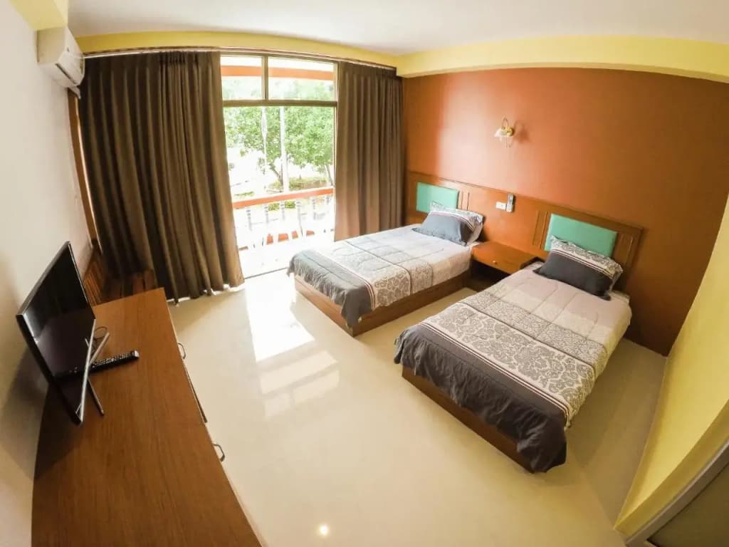 Madam House - photo 15