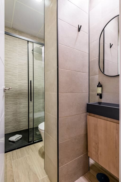 The Madrid Studios by Charming - photo 37