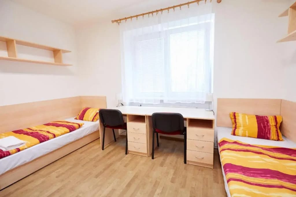 University Hotel - photo 42