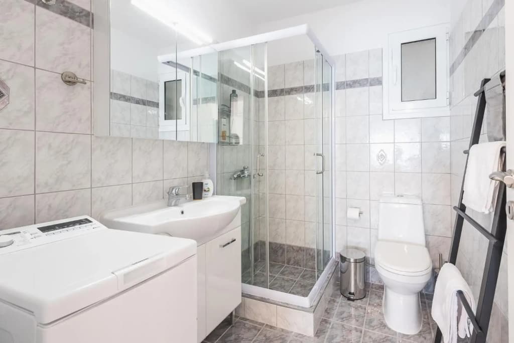 2 stops to Acropolis - Free Cancellation - Terrace - photo 8