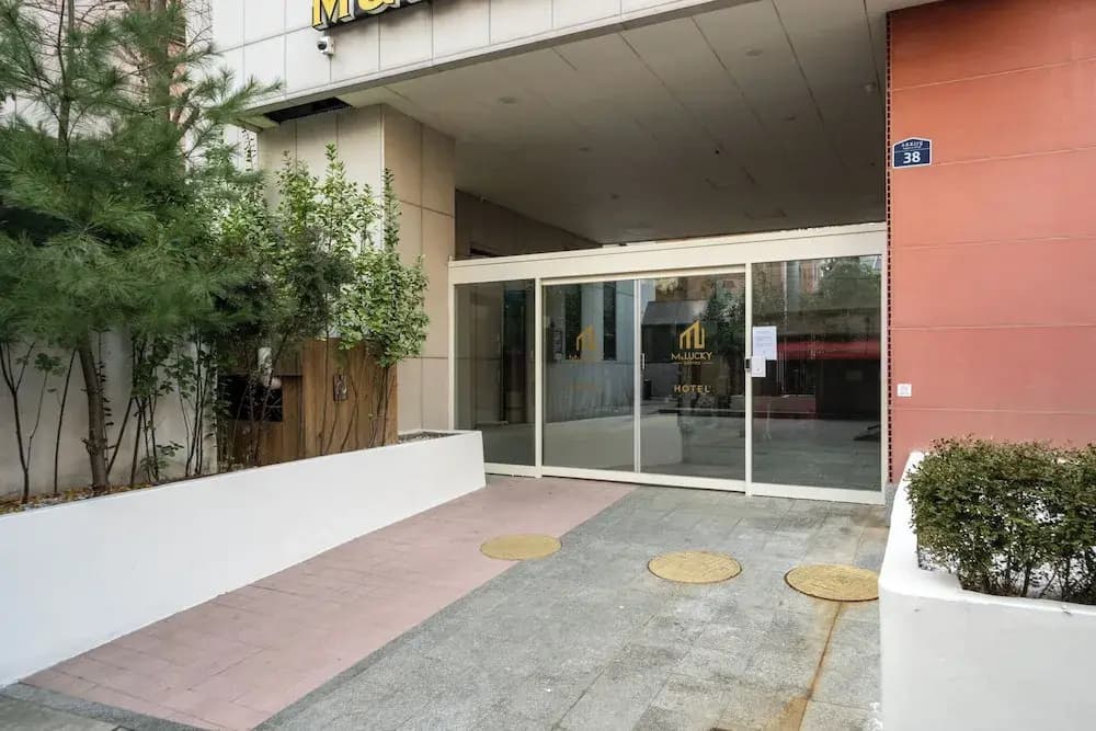 M&Lucky Hotel - photo 26