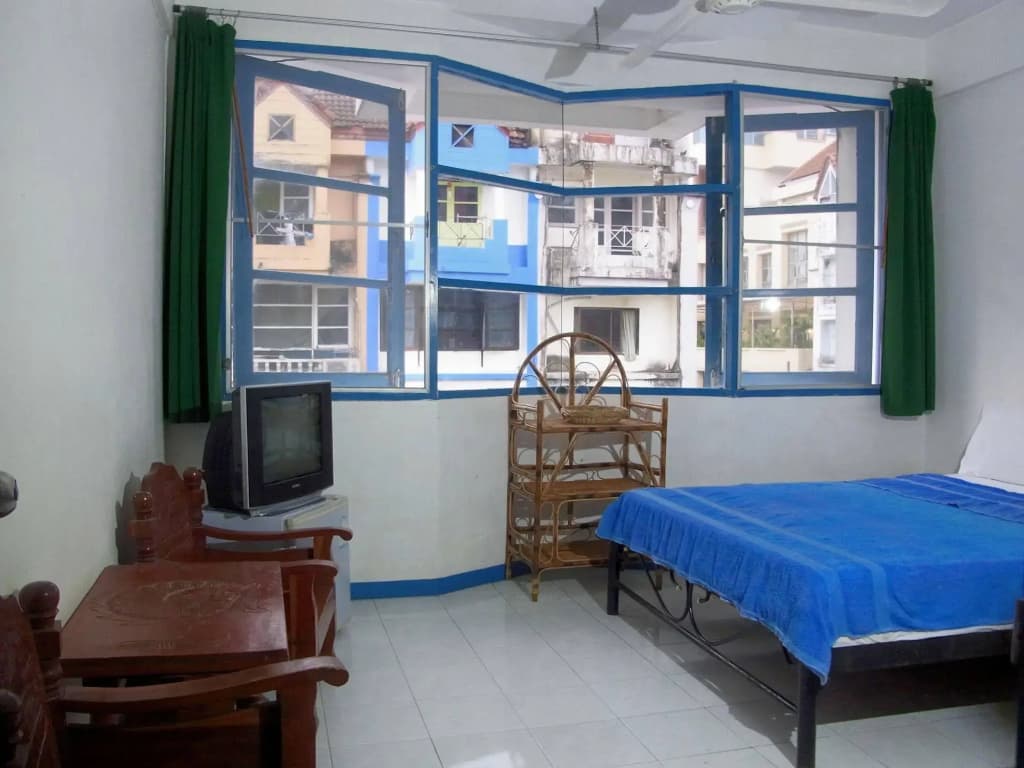 Niku Guesthouse - photo 7