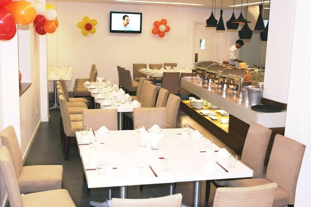 Liberty Hotel Saigon Greenview - photo 24